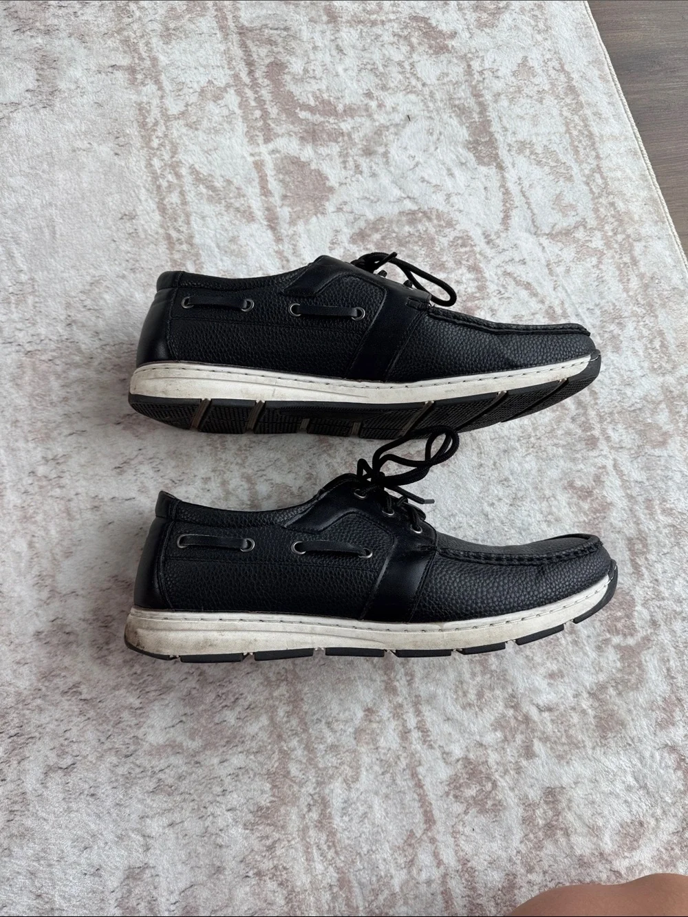 Men's Black Boat Shoes with Lace-Up Comfort